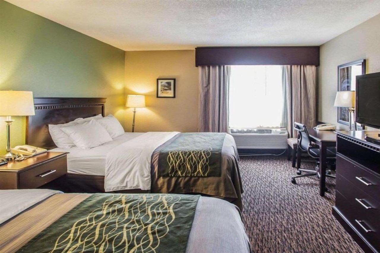 Quality Inn Belton - Kansas City South Экстерьер фото